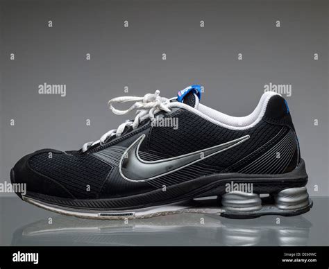 schwarze nike mit nieten|Nike sneaker herren.